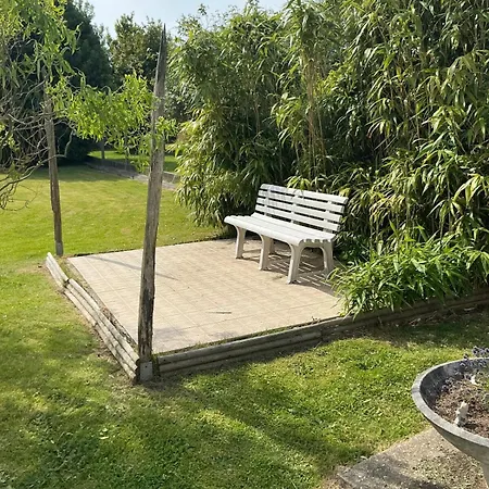 T2 Rez De Chaussée Rénové Avec Terrasse Et Stationnement Soleil Levant *